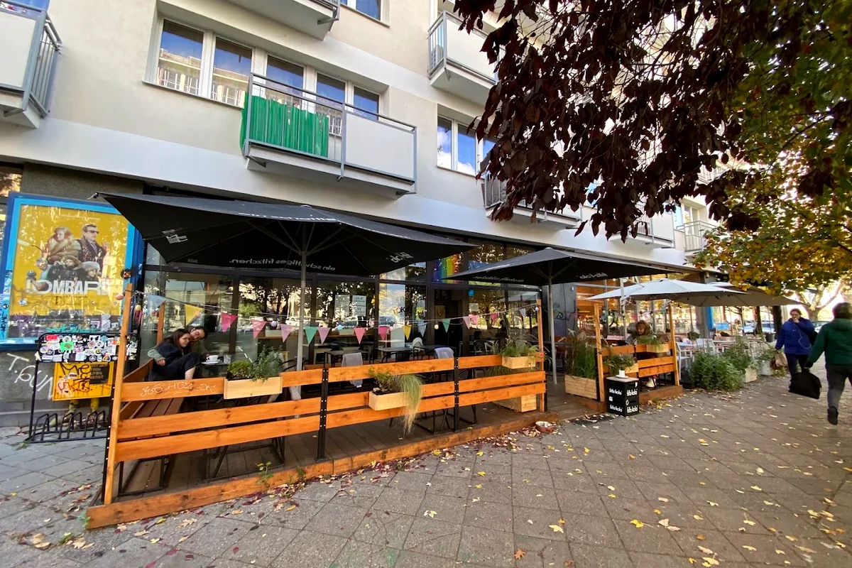 Lokal Vegan Bistro, Vegan restaurant in Śródmieście Południowe, Warsaw