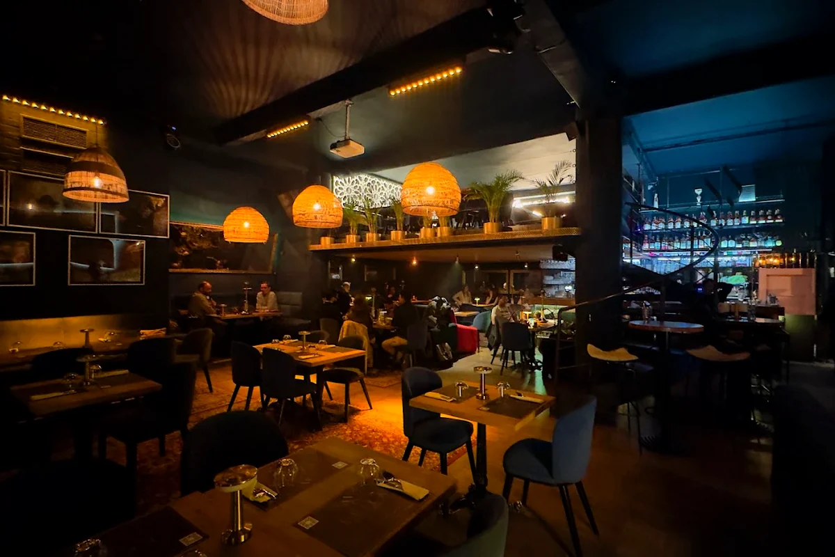 Leila Mezze & Lounge
